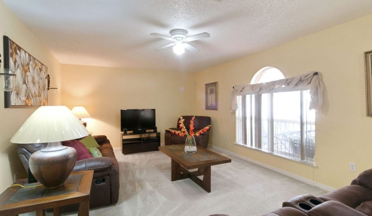 holiday-homes-orlando-villa-bavaro-05