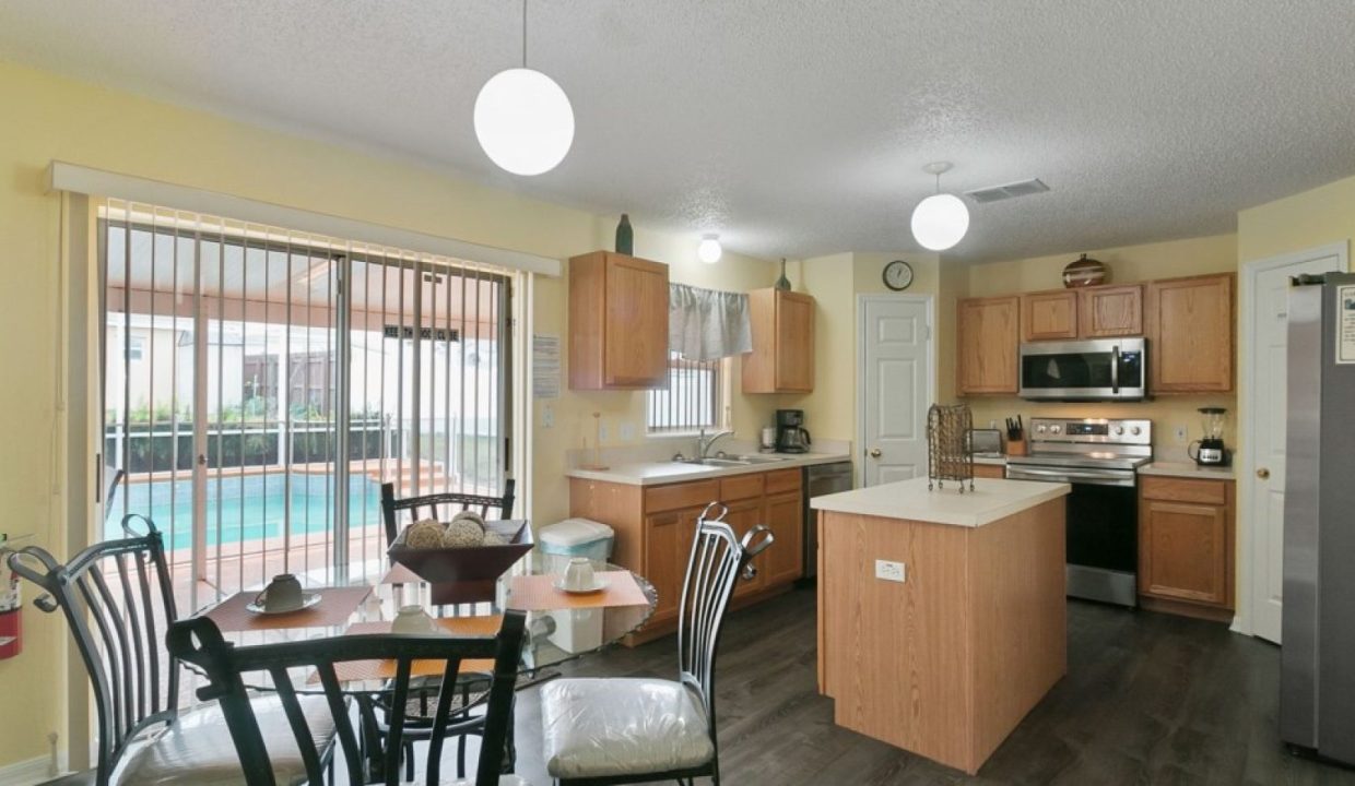 holiday-homes-orlando-villa-bavaro-08